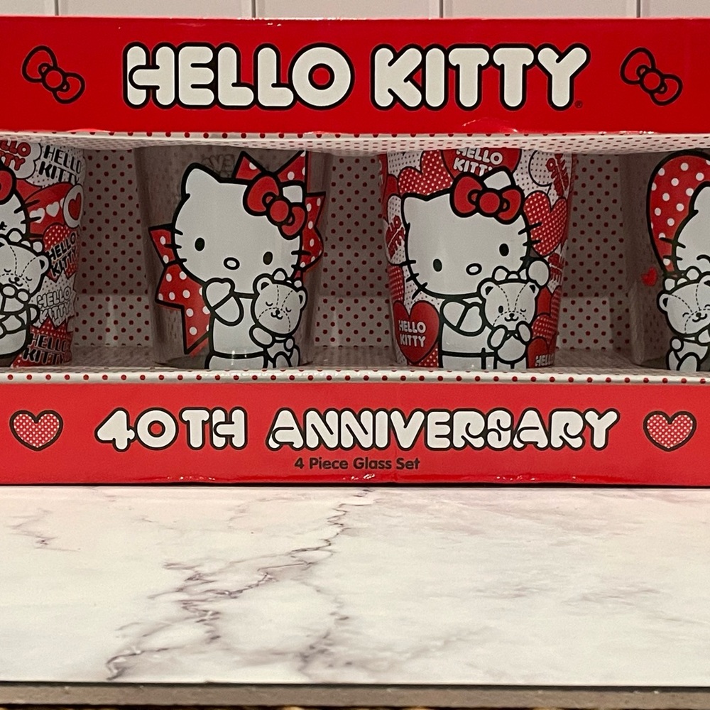 Hello Kitty 40th Anniversary Glass Set